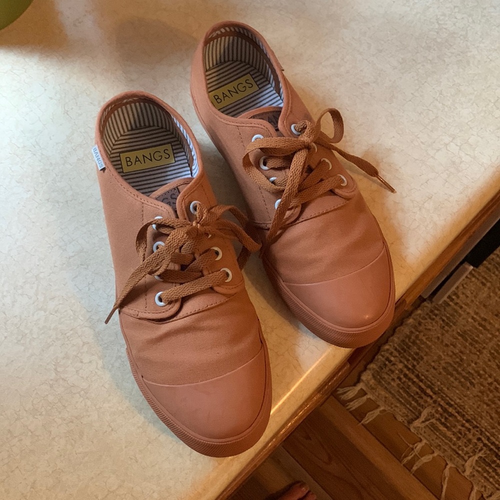 Bangs canvas low tops